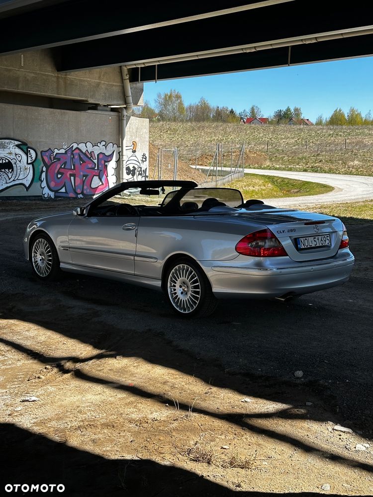 Mercedes-Benz CLK - 6