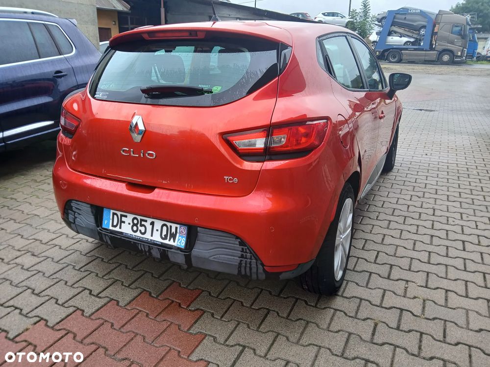 Renault Clio - 8