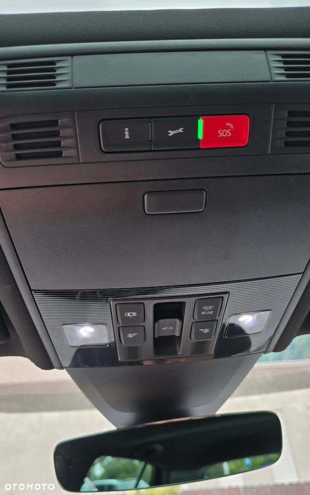 Volkswagen Golf - 10