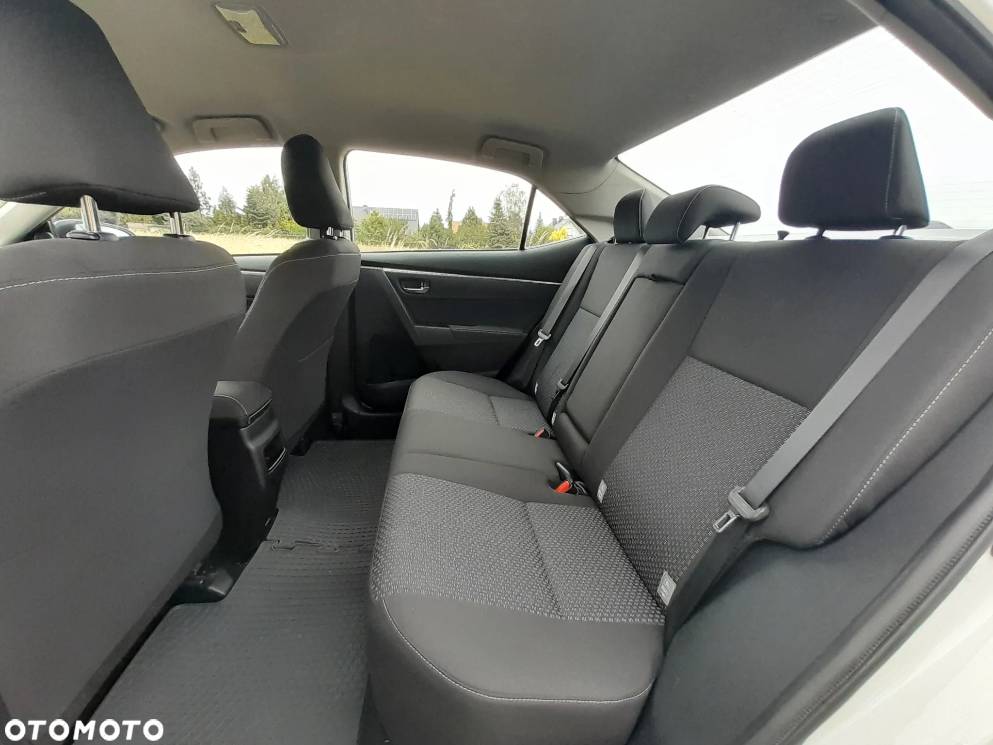 Toyota Corolla 1.6 Premium - 11
