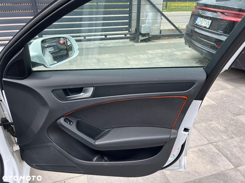 Audi A4 Avant 2.0 TDI DPF Ambition - 19