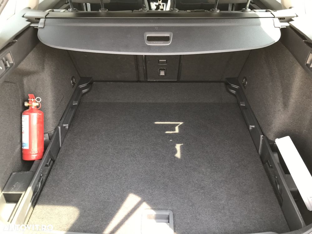 Volkswagen Golf 2.0 TDI 116CP Life - 37