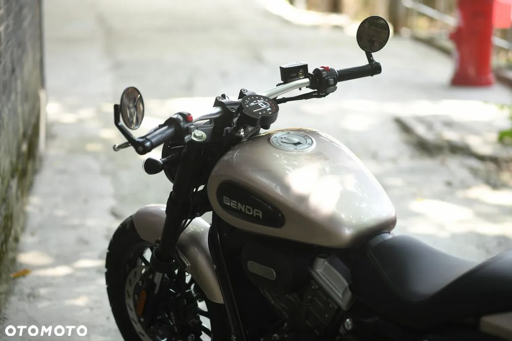 Benda Chinchilla 125 - 8