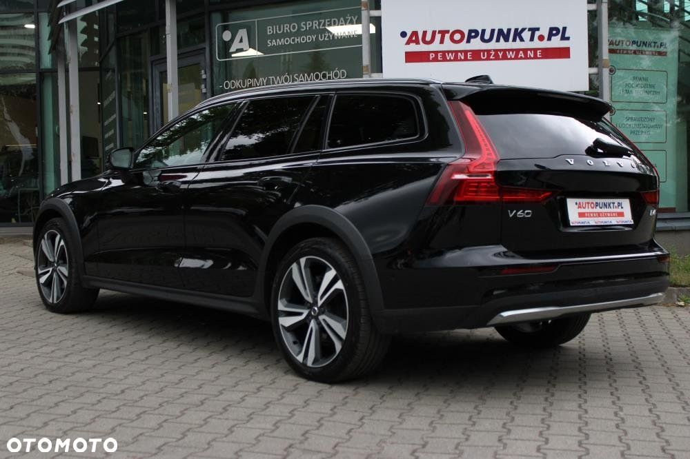 Volvo V60 Cross Country - 7