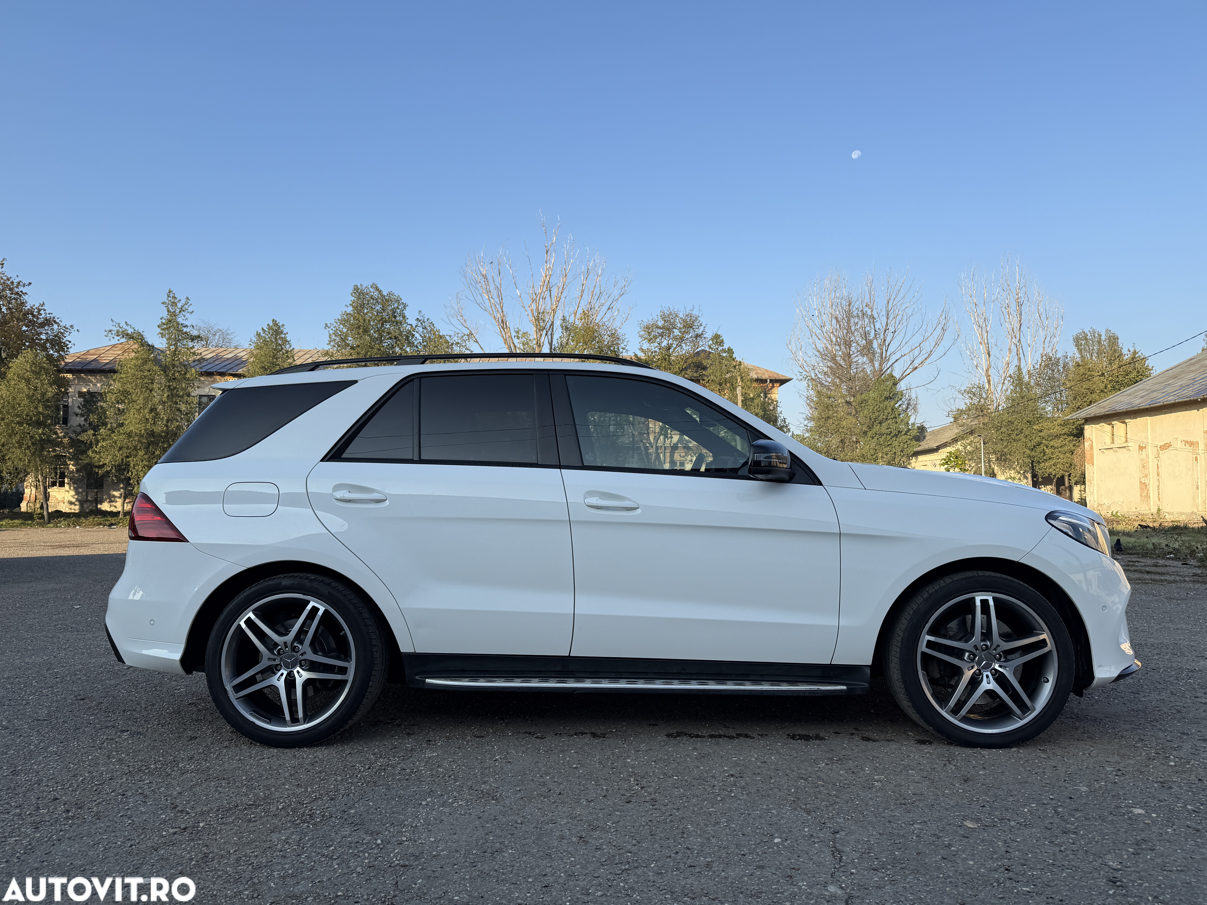 Mercedes-Benz GLE 350 d 4MATIC - 3