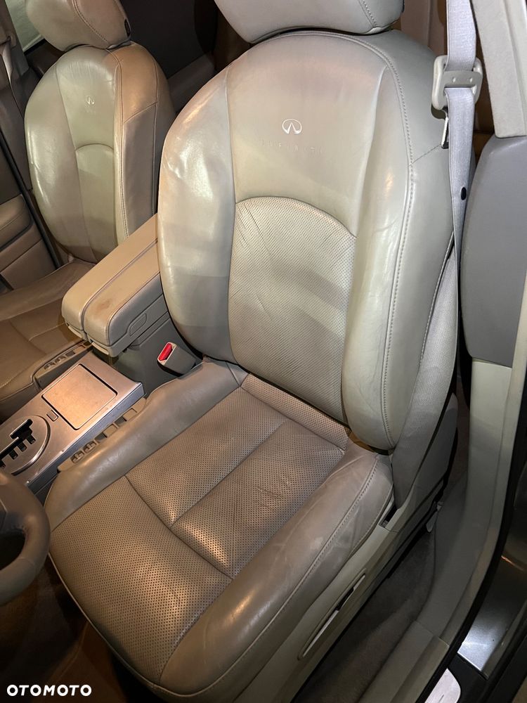 Infiniti FX FX35 - 14