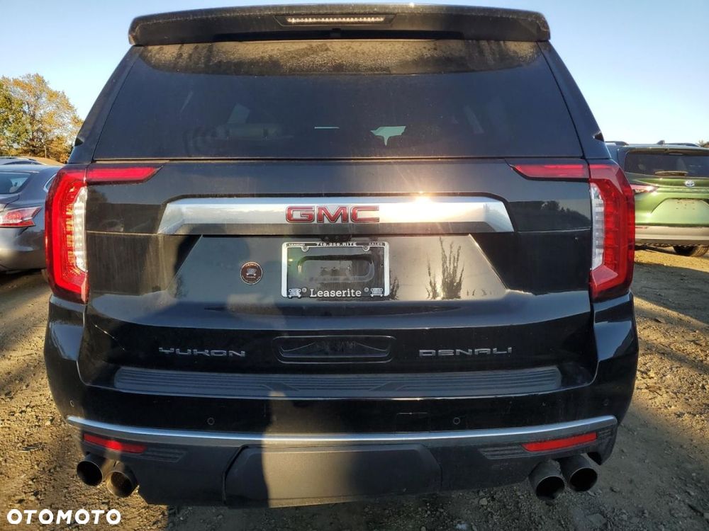 GMC Yukon - 3