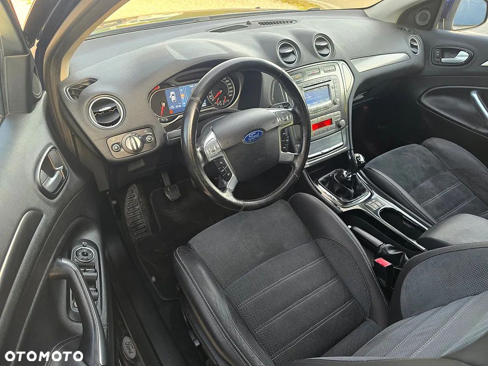Ford Mondeo 2.0 TDCi Platinium X Plus (Titanium) - 25