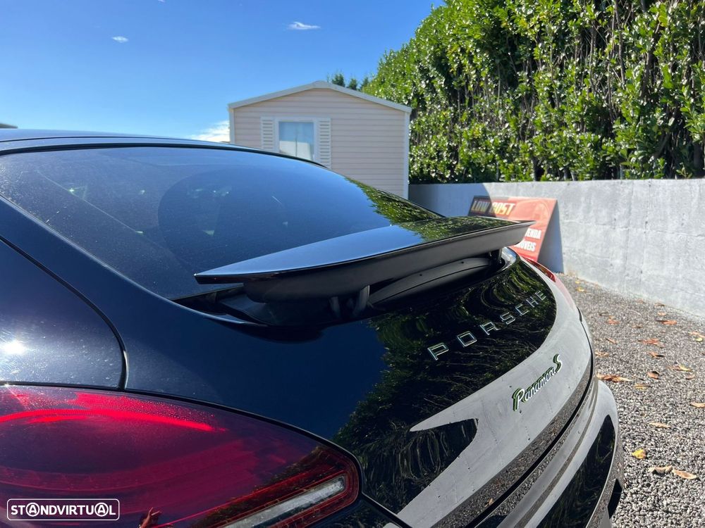 Porsche Panamera - 26
