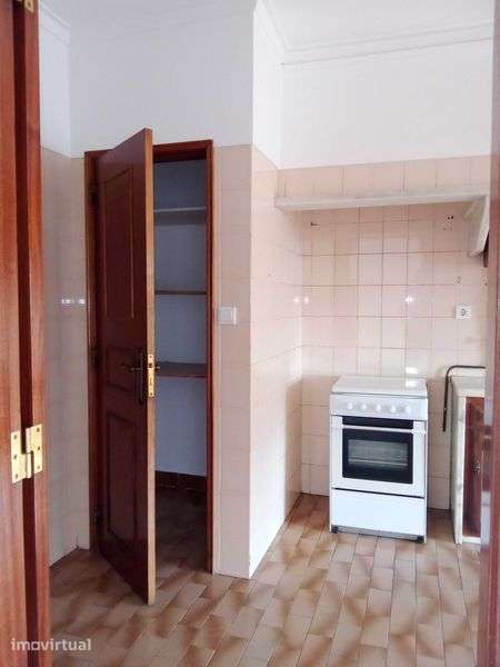 Excelente  Apartamento Agualva T1 mais 1 - Grande imagem: 2/11