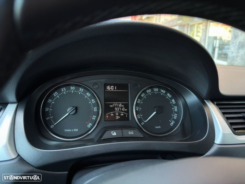 Skoda Rapid Spaceback 1.6 TDi Ambition - 18