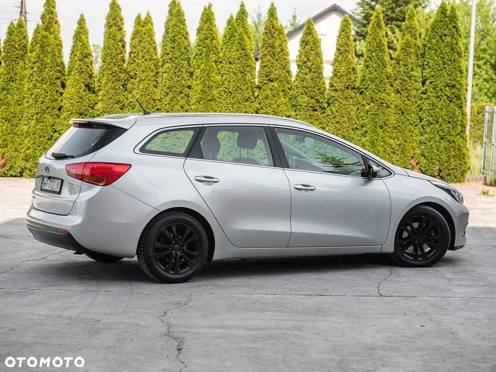 Kia Ceed 1.6 CRDi 128 Spirit - 18