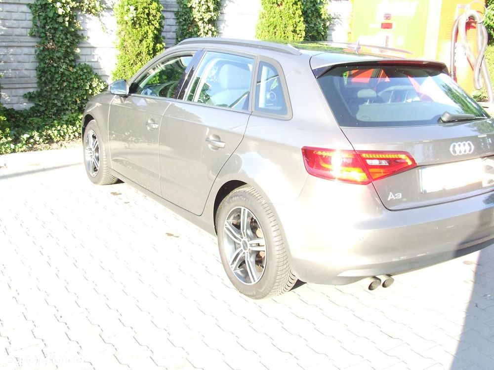 Audi A3 Sportback 1.4 TFSI Attraction - 24