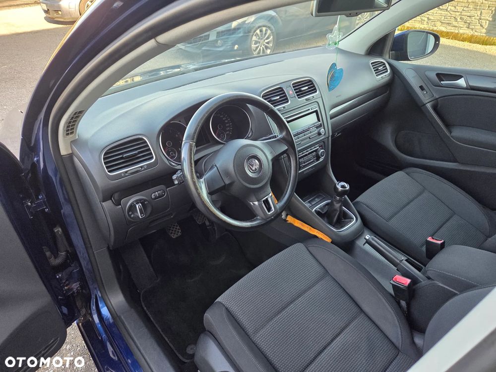 Volkswagen Golf 1.6 Comfortline - 6