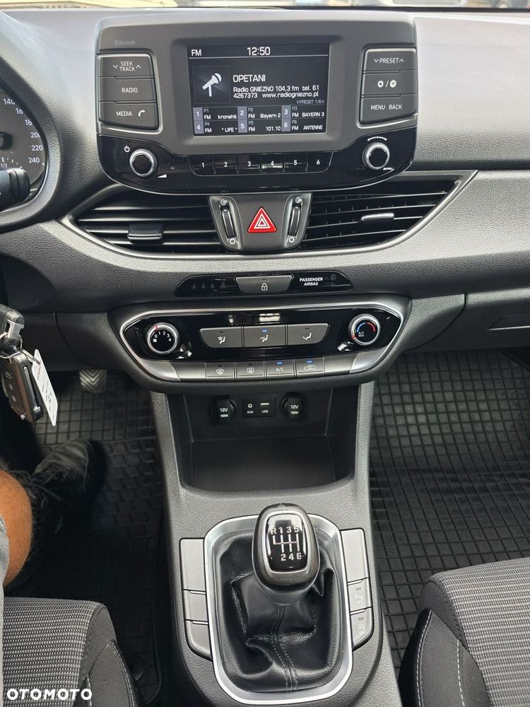 Hyundai i30 1.4 Trend - 31