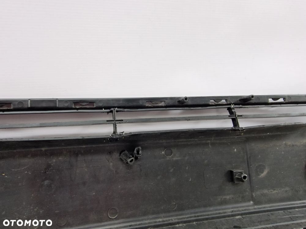 KIA PICANTO II 11- KRATKA ŚRODKOWA ZDERZAKA PRZEDNIEGO PRZÓD , NR 86569-1Y000 , NR AUKCJI KR186 - 15