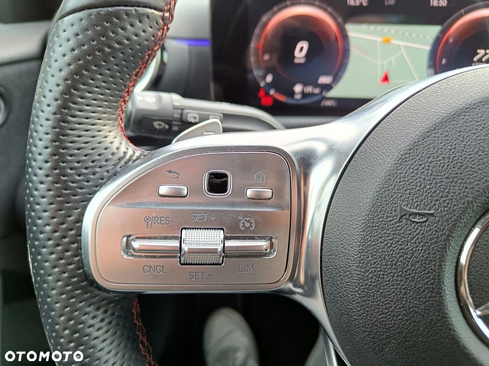 Mercedes-Benz Klasa A 200 4-Matic AMG Line 8G-DCT - 24