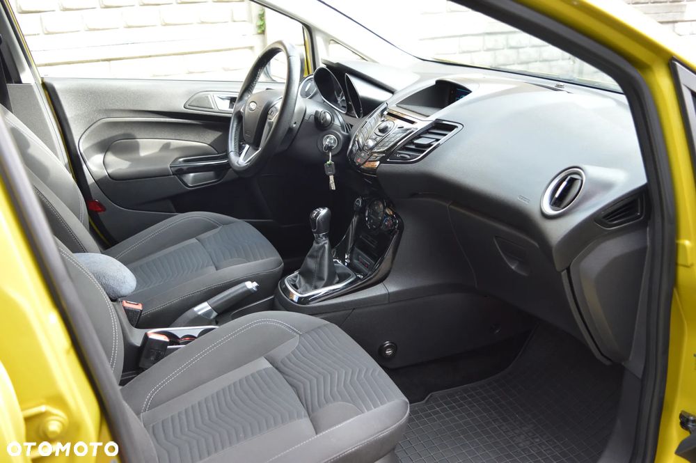 Ford Fiesta 1.0 EcoBoost Titanium - 14