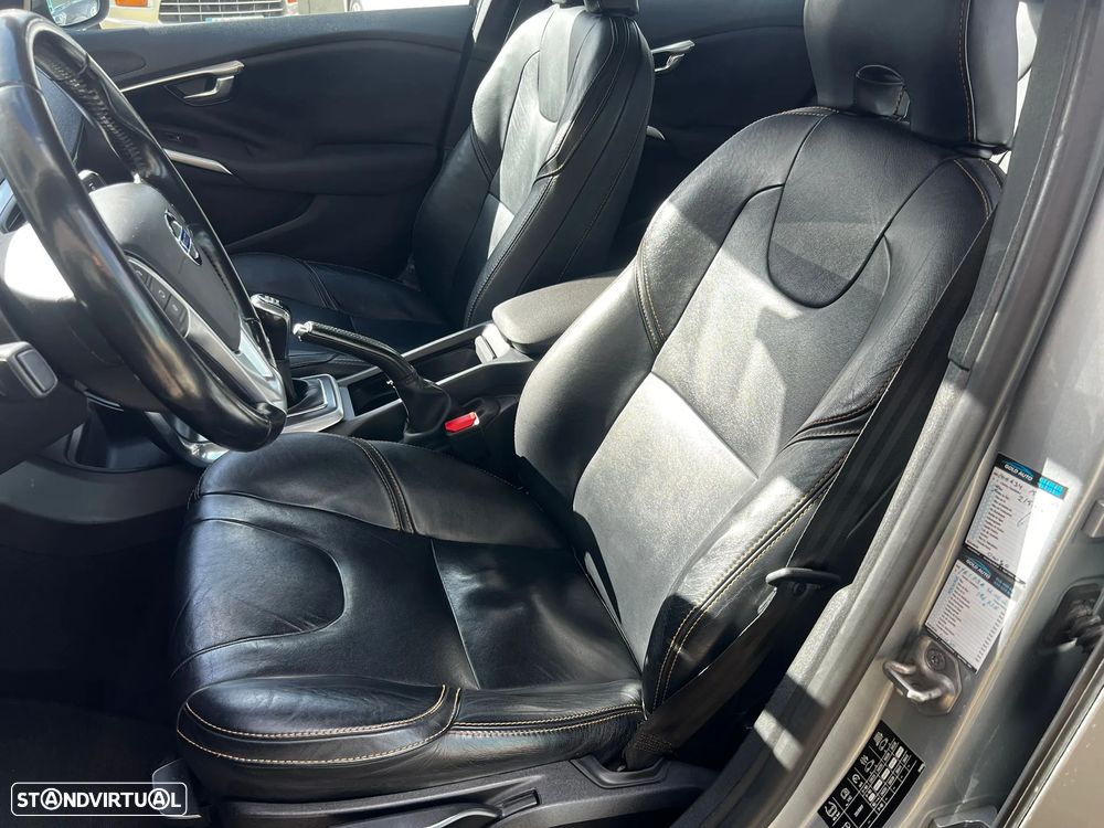 Volvo V40 1.6 D2 R-Design Momentum - 12