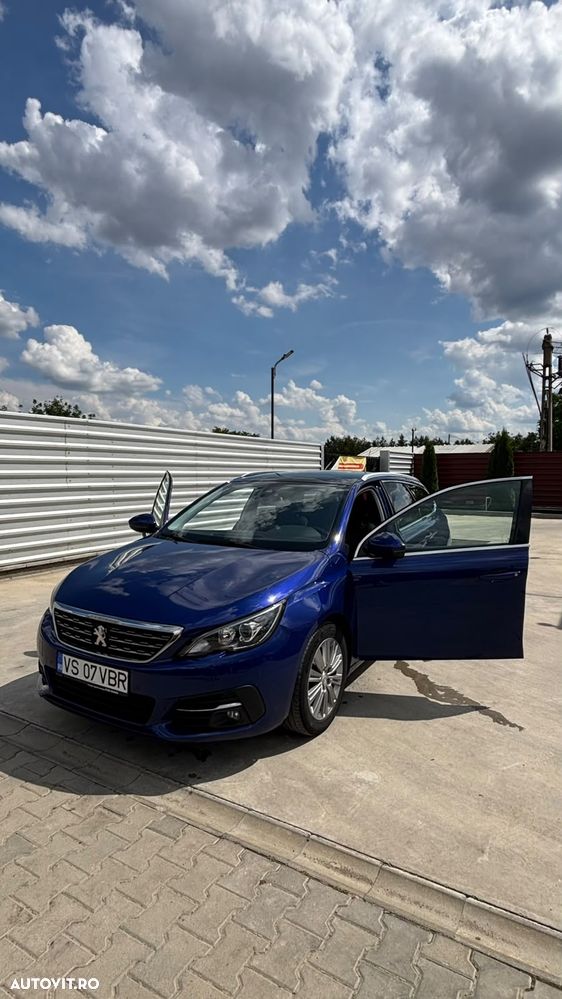 Peugeot 308 PureTech 130 GPF Stop & Start Allure Business-Paket - 19