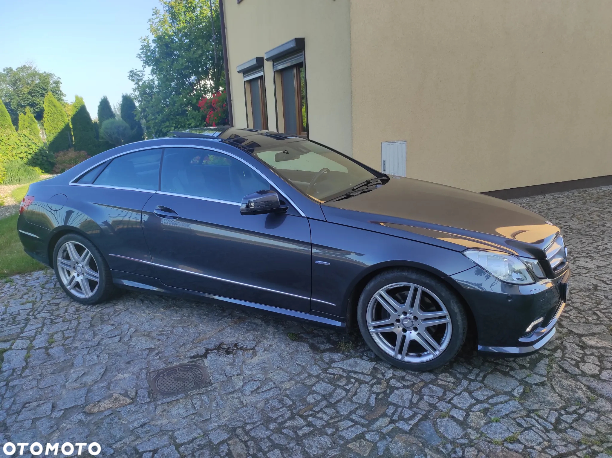 Mercedes-Benz Klasa E 200 CGI BlueEffICIENCY - 19