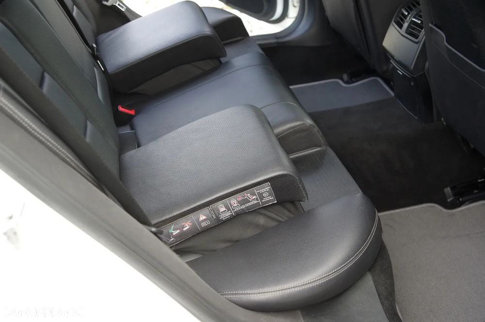 Mercedes-Benz Klasa E 350 BlueTEC 9G-TRONIC Avantgarde - 28