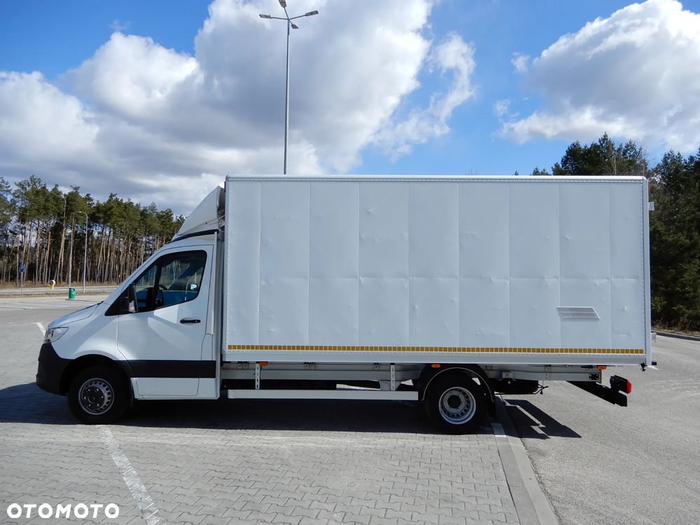 Mercedes-Benz Sprinter 516 CDI 2.2 CDI 163 KM Kontener 4.91 Cm 10 E.Palet Super Lekki ALUVAN DMC 3500 Kg 705 Kg Ładowność Tempomat Asystent Pasa Ruchu Stan Auta Jak Nowy UNIKAT - 4