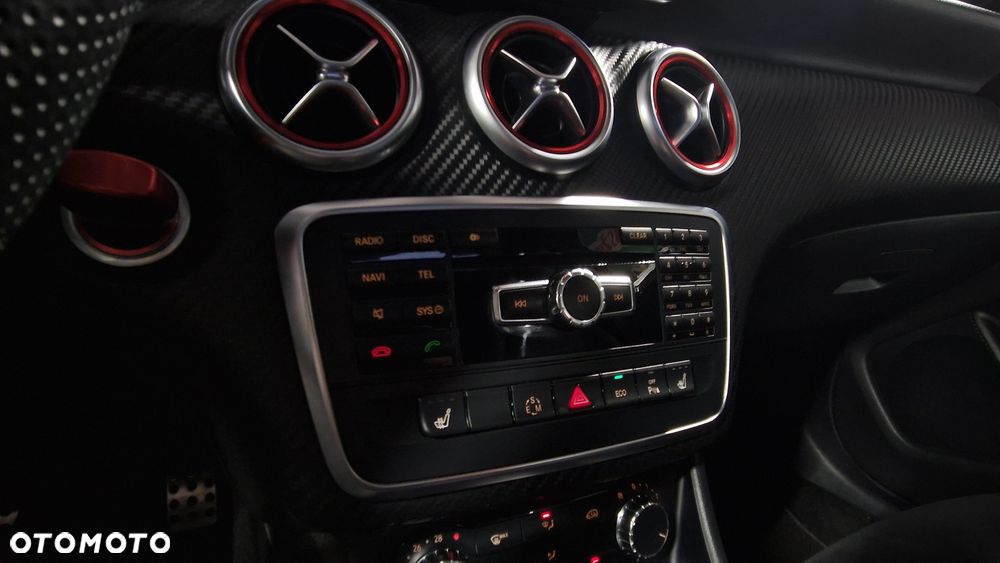Mercedes-Benz Klasa A 180 (BlueEFFICIENCY) 7G-DCT AMG Sport - 31