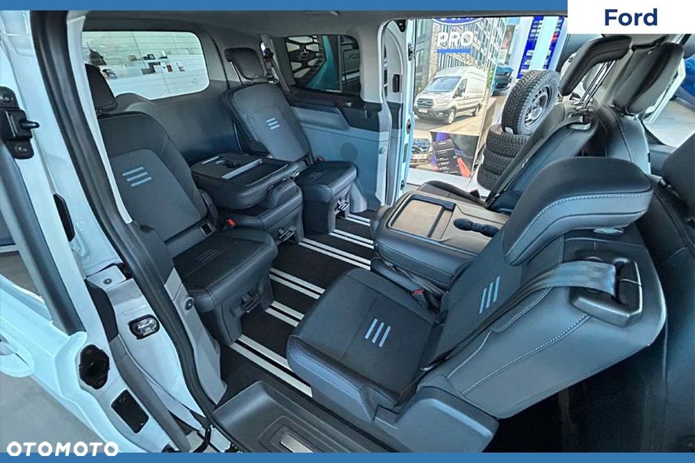 Ford Tourneo Custom - 7