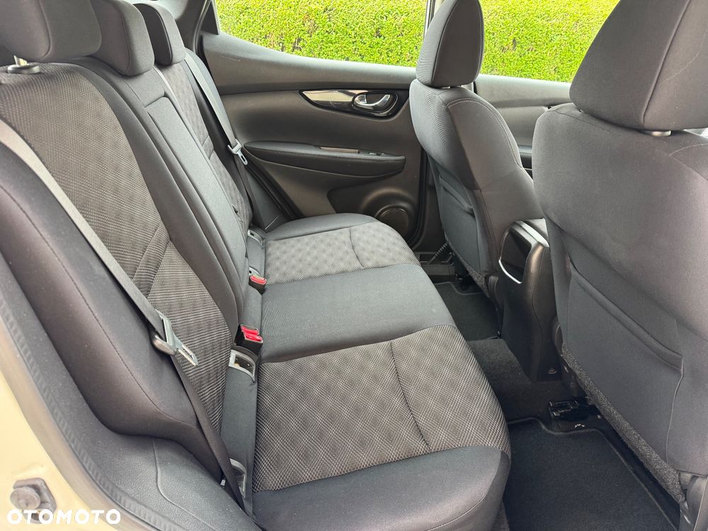 Nissan Qashqai 1.2 DIG-T Visia - 9
