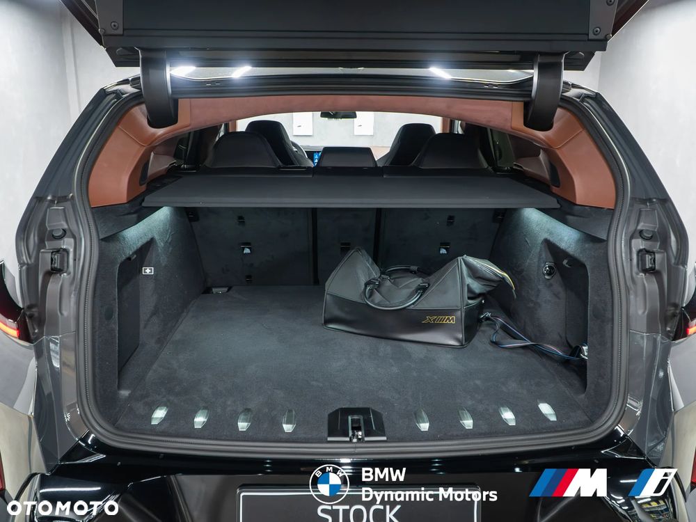 BMW XM - 16