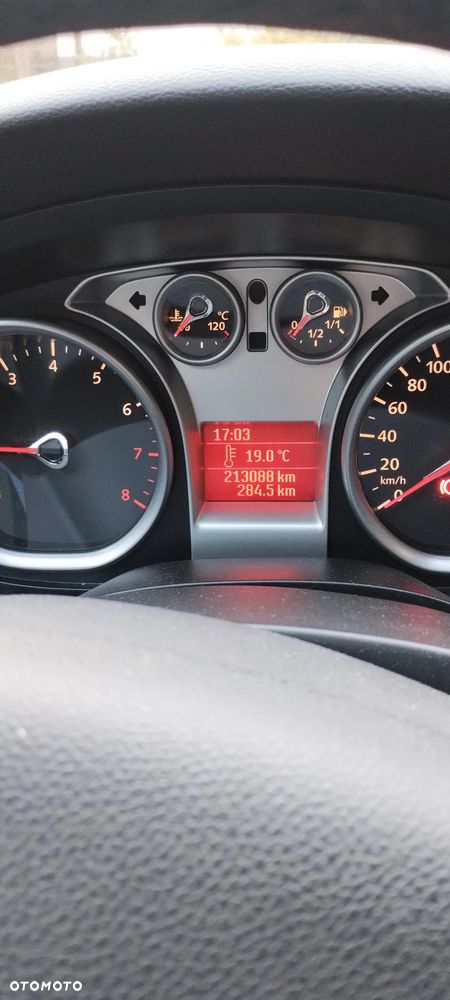 Ford Focus - 11