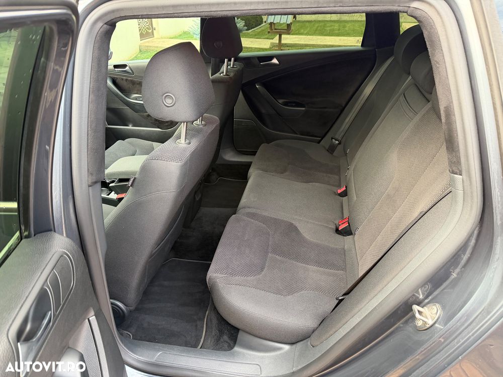 Volkswagen Passat 2.0 TDI Comfortline DPF - 21