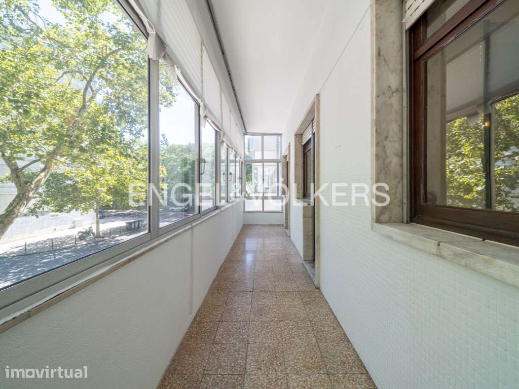 Espaçoso T3 no Lumiar - Grande imagem: 4/26