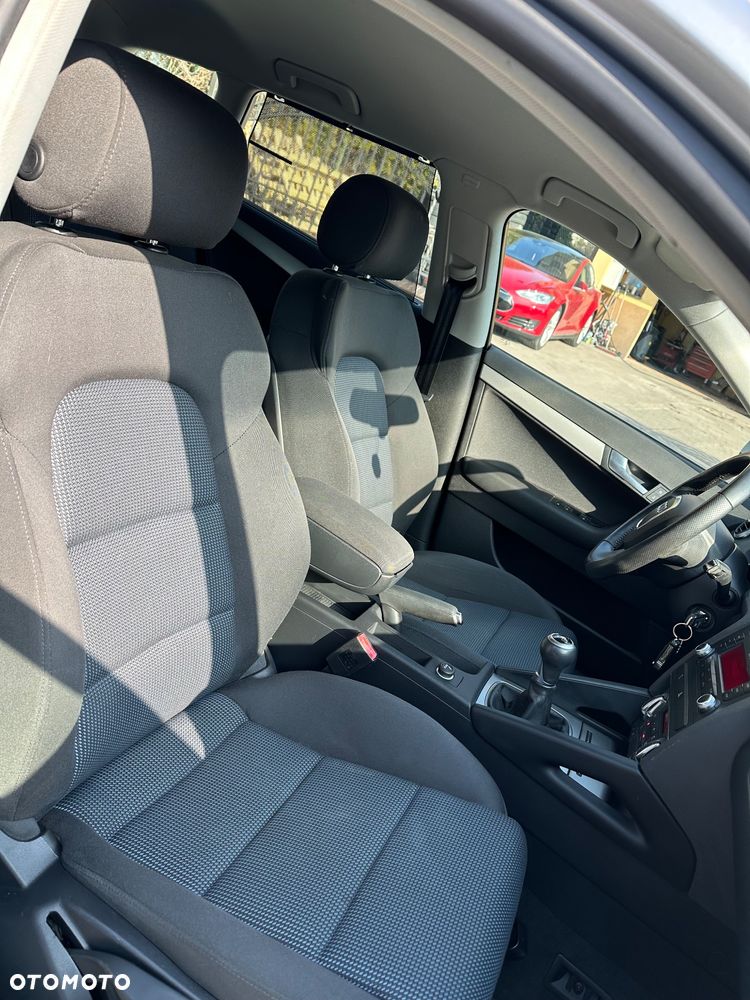 Audi A3 Sportback 1.6 TDI DPF S line Sportpaket - 18