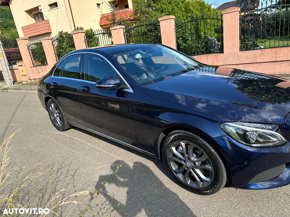 Mercedes-Benz C 220 CDI DPF (BlueEFFICIENCY) 7G-TRONIC Avantgarde - 2