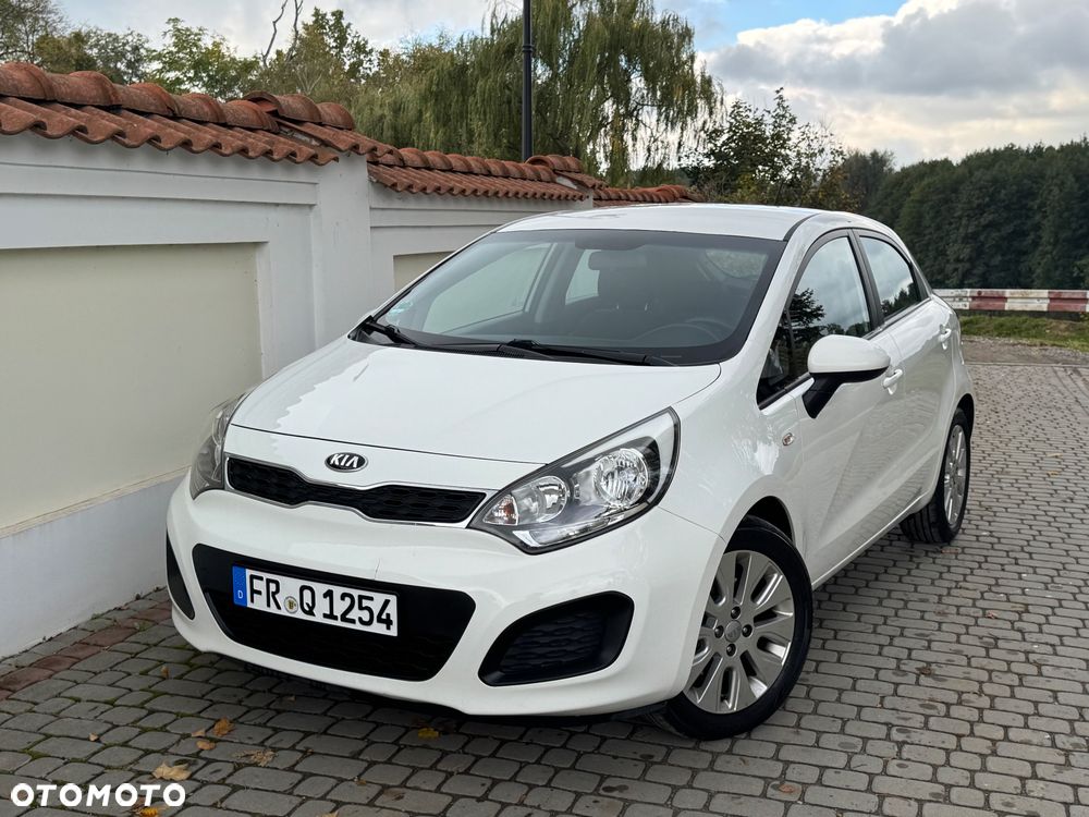 Kia Rio - 4
