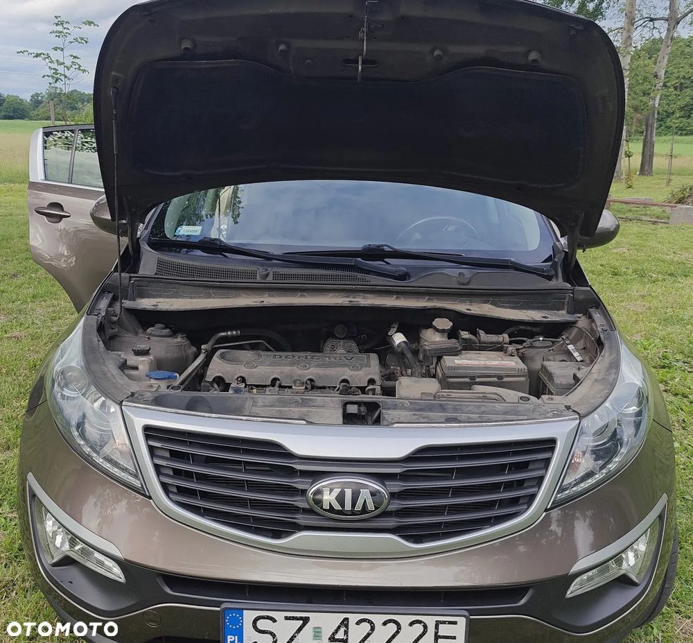 Kia Sportage 2.0 L - 17
