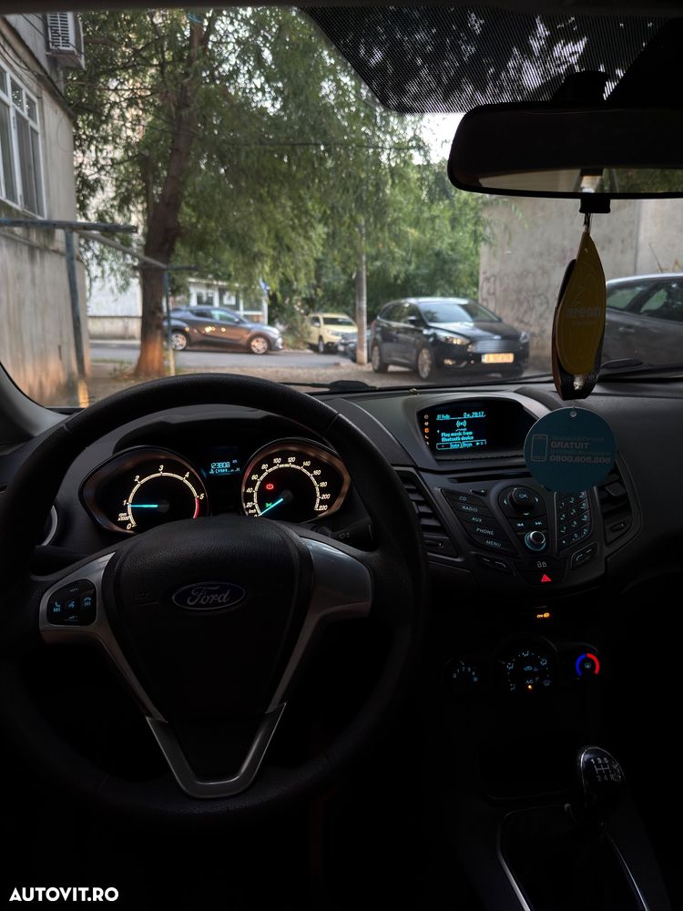 Ford Fiesta - 8