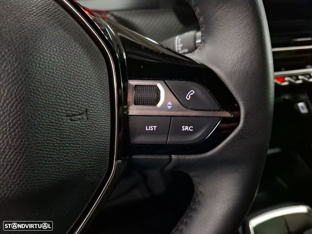 Peugeot 2008 1.2 PureTech Style - 17