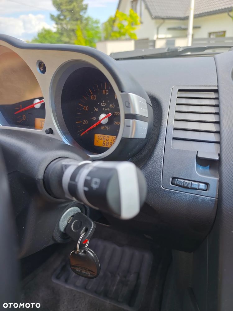 Nissan 350 Z - 22