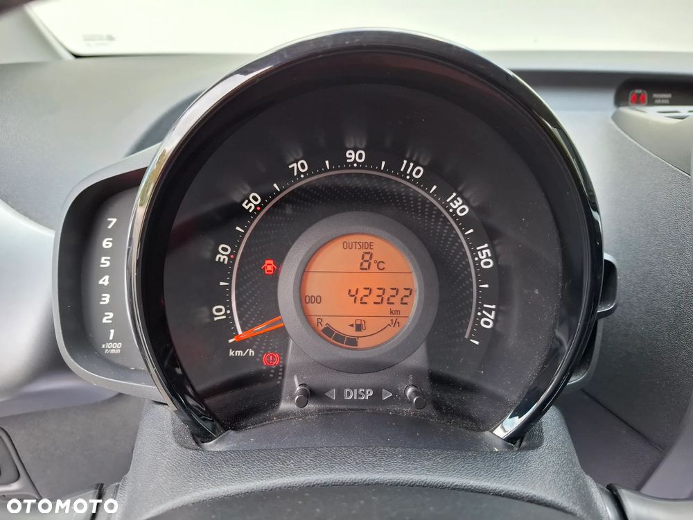 Toyota Aygo 1.0 VVT-i JBL Edition - 16