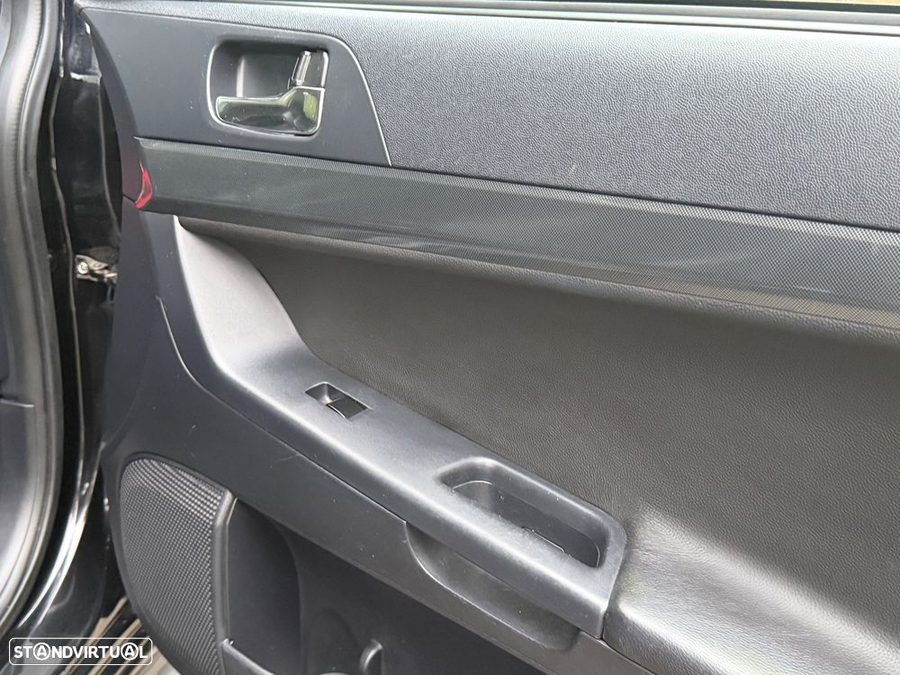 Mitsubishi Lancer 2.0 DI-D Intense + Pk Co. FPF - 32