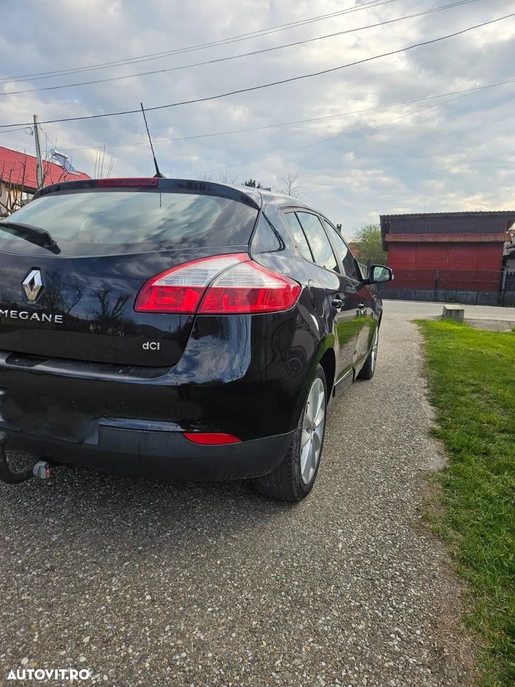 Renault Megane ENERGY dCi 110 Start & Stop Bose Edition - 3
