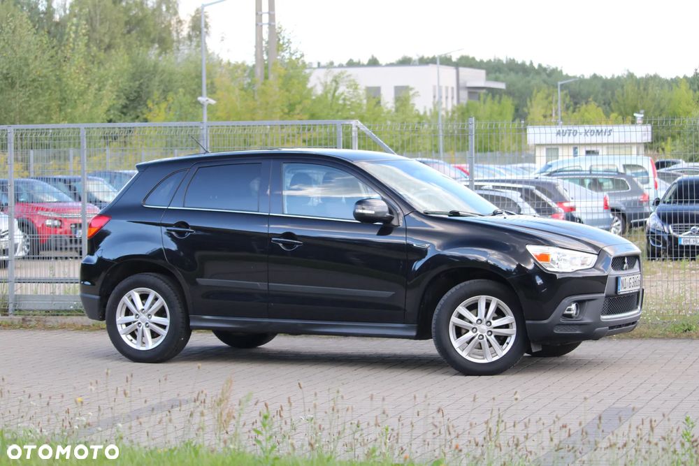 Mitsubishi ASX - 3