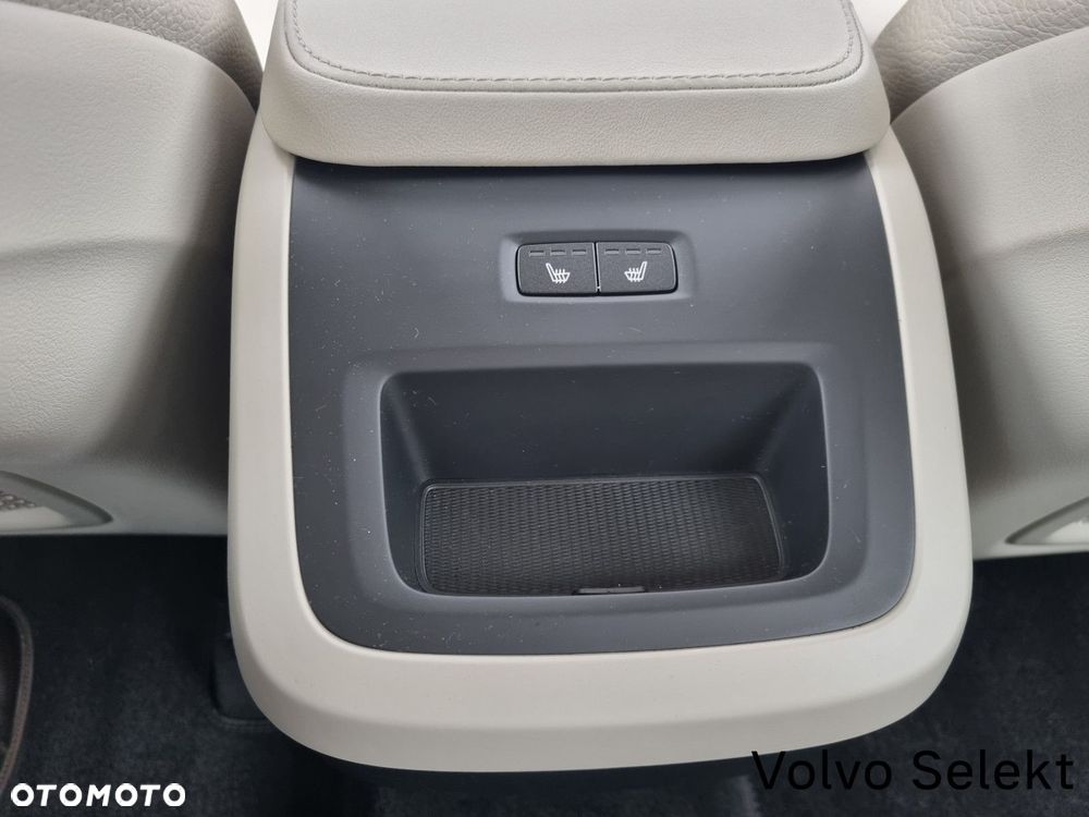 Volvo XC 90 B5 B AWD Plus Bright - 35