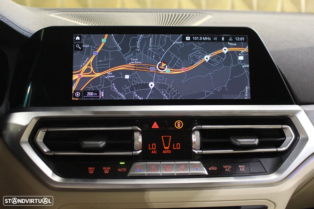 BMW 318 d Line Luxury Auto - 17