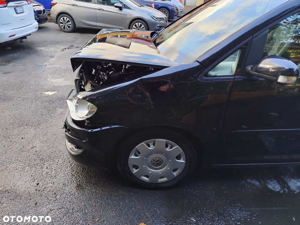 Volkswagen Touran 2.0 TDI DPF Trendline - 4