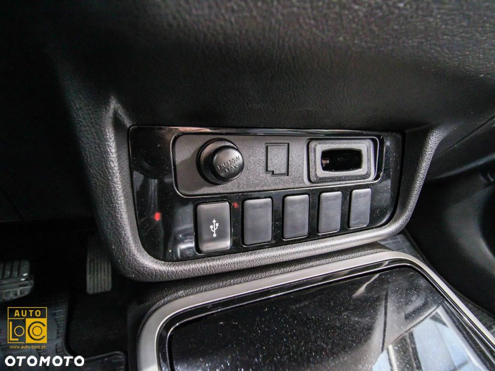 Mitsubishi Outlander 2.0 Instyle Navi 4WD CVT - 29