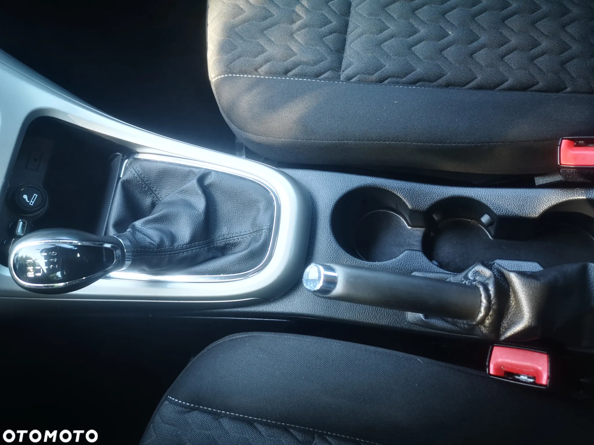 Opel Astra 1.4 Turbo Active - 24